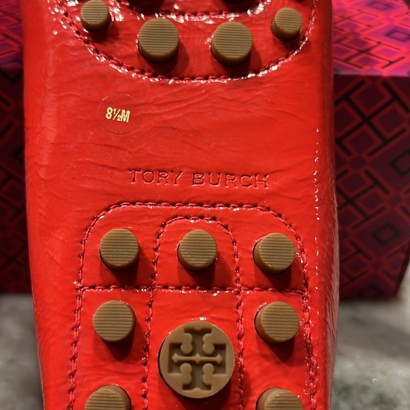 Tory Burch Red Patent Leather Kendrick Driver Mocs 8.5 - Picture 9 of 13